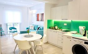 Minimal Fresh Design Apt In Athens